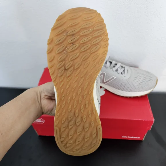 New Balance Gray Women's Sneakers - Picture 4 of 9